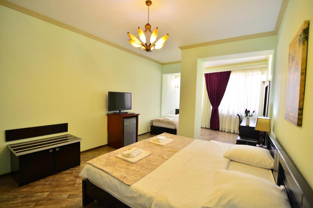 Hotel Blissdom Tbiliszi Kültér fotó
