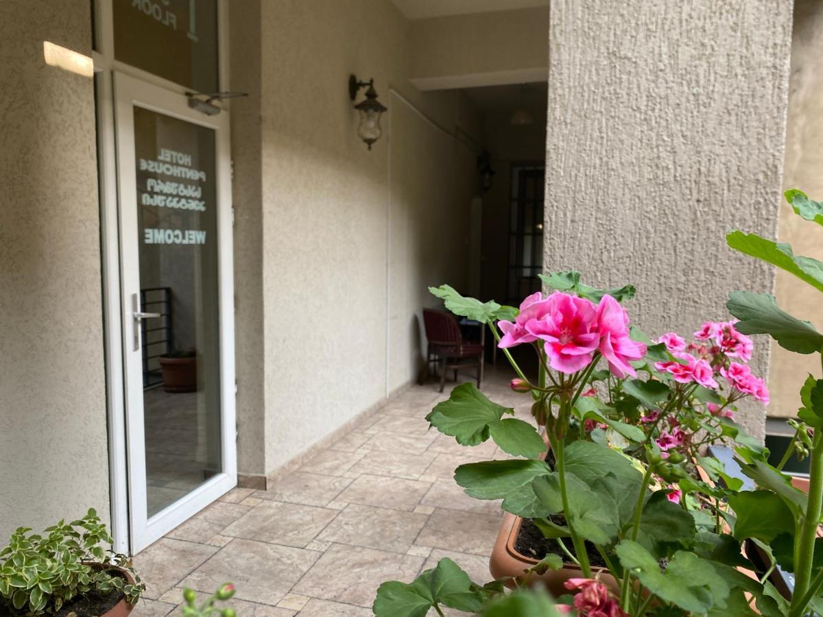 Hotel Blissdom Tbiliszi Kültér fotó